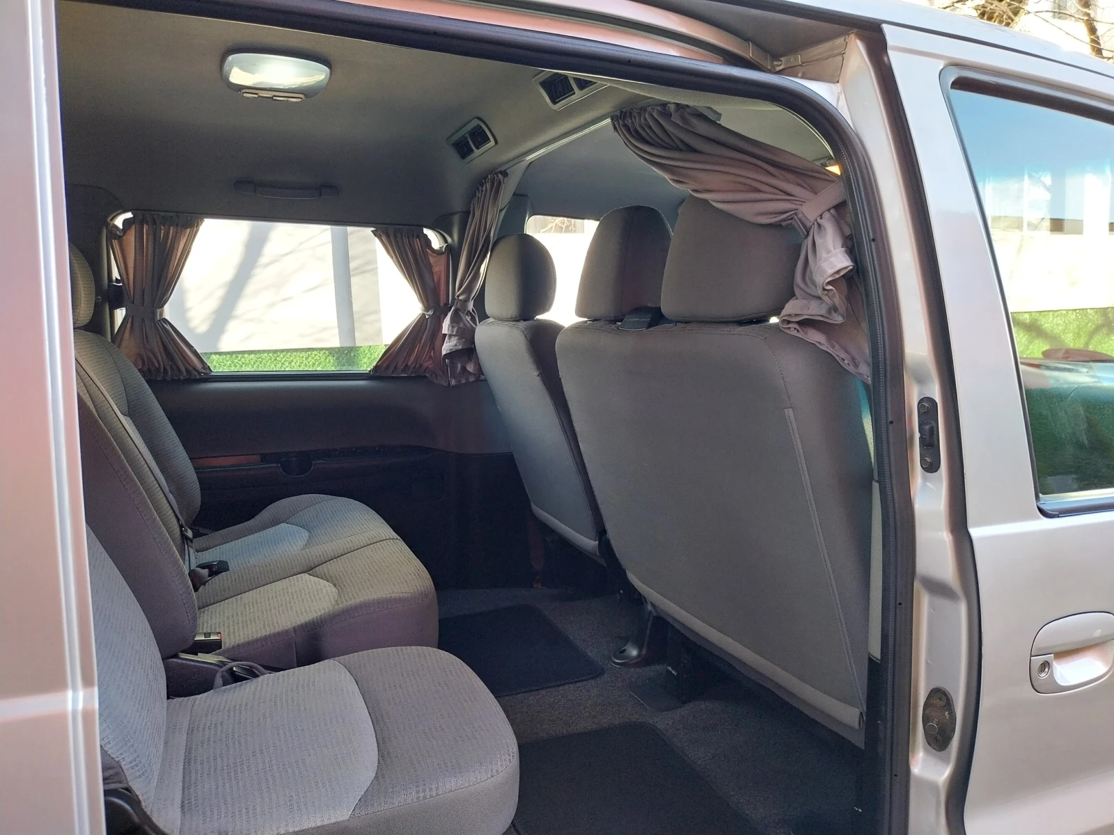 Hyundai H1 2.5 CRDI * STAREX* 8+ 1 места* Клима* ОТЛИЧЕН* , снимка 13 - Бусове и автобуси - 53864244