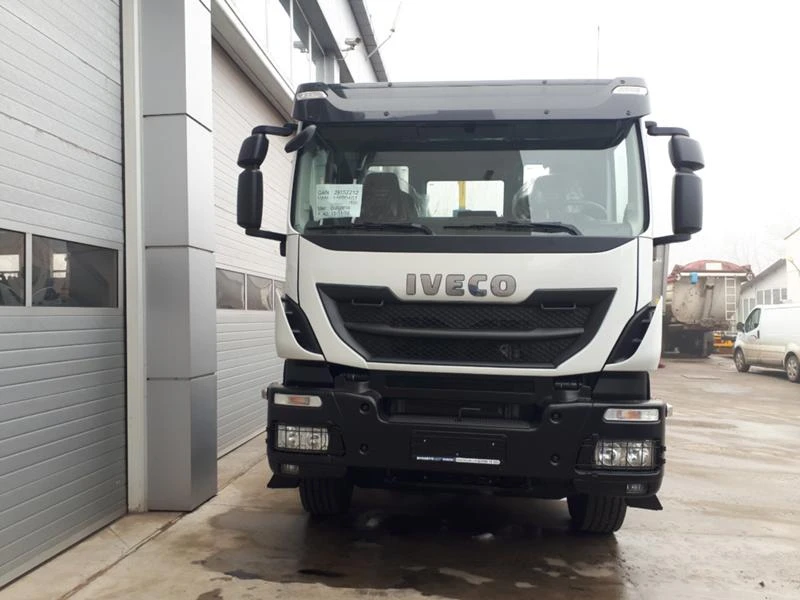 Iveco Trakker Манипулатор Hyva - изображение 2