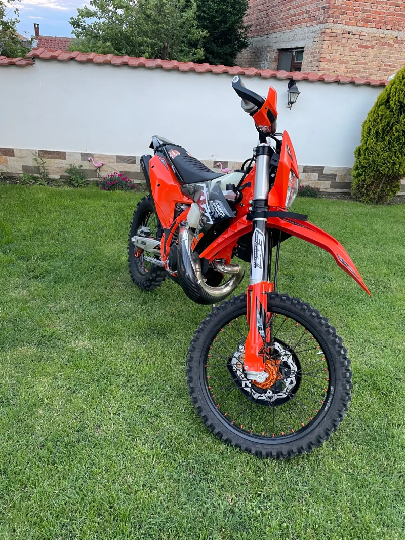 Ktm EXC 300 TBI 2025 hard enduro, снимка 2 - Мотоциклети и мототехника - 53327287