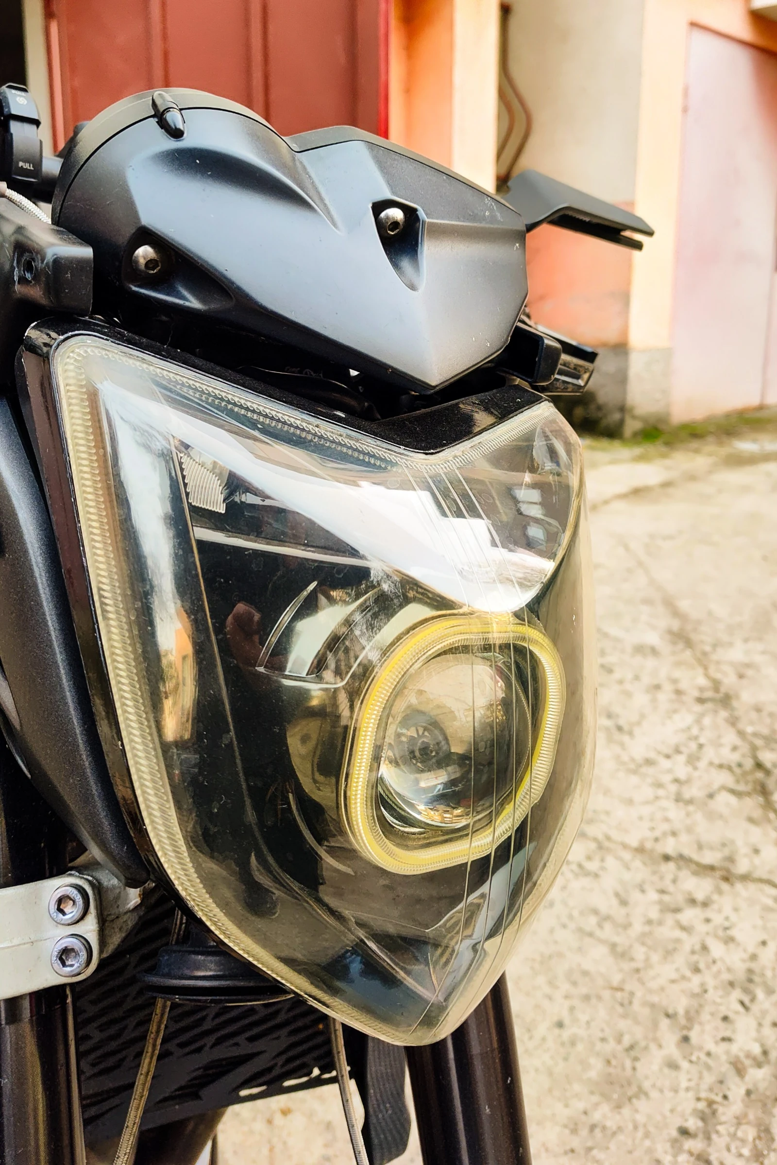 Yamaha FZ1 Naked - изображение 7