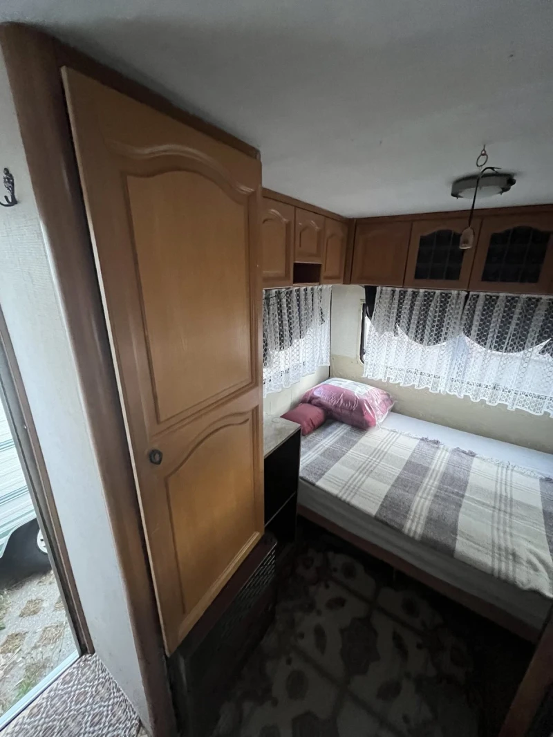 Каравана Hobby, снимка 5 - Каравани и кемпери - 52503391