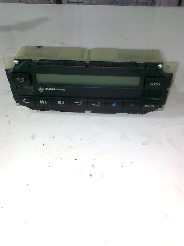 управление климатроник за Фолксваген Голф 4 1.6 (1)