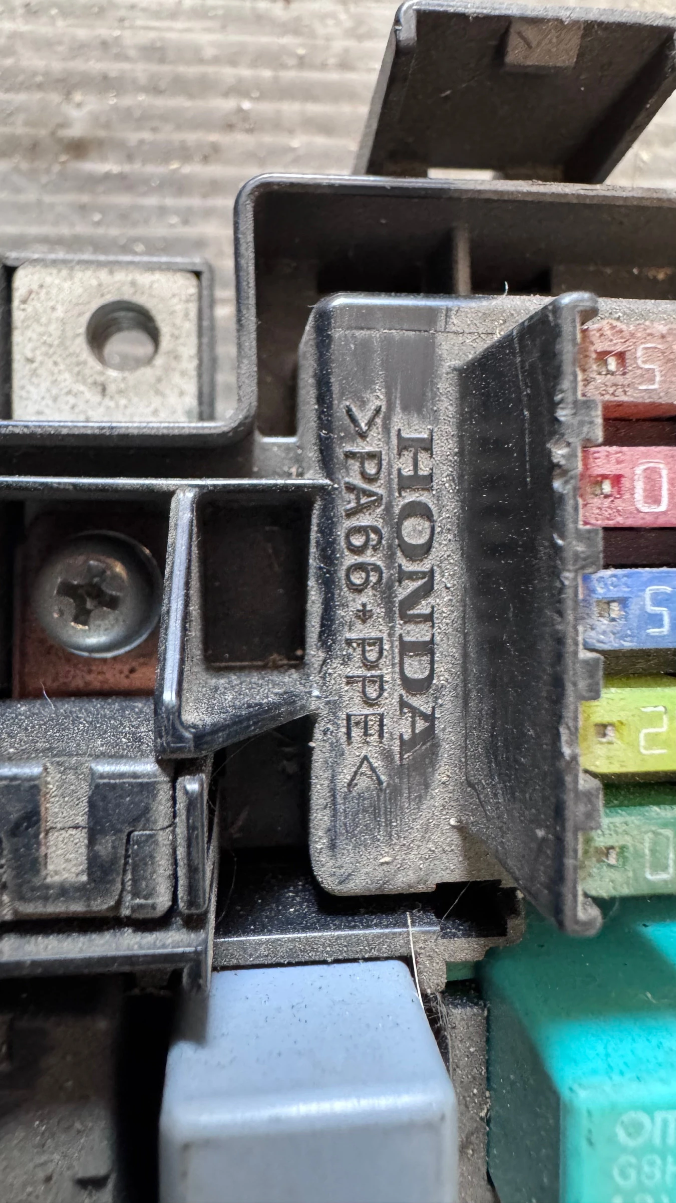   (  BSI / BSM )  Toyota Corolla - PA66+PPE | Mobile.bg   2