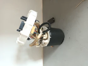 Помпа горивна ягуар с тайп 2.7д