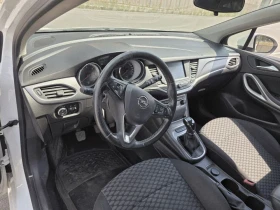 Opel Astra 1.6CDTI 2018g  Хубава, снимка 13