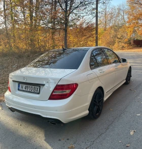 Mercedes-Benz C 300 3.0, снимка 2