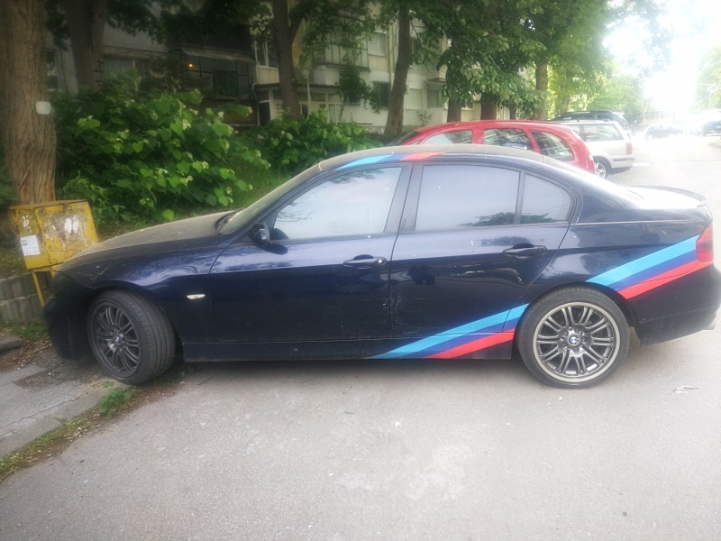 BMW 320, снимка 1 - Автомобили и джипове - 45502880