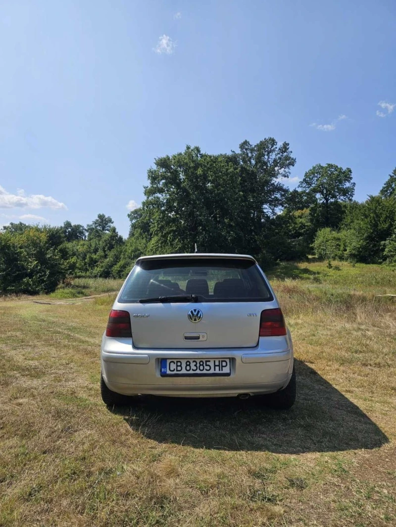 VW Golf GTI 1.8T, снимка 4 - Автомобили и джипове - 47598352