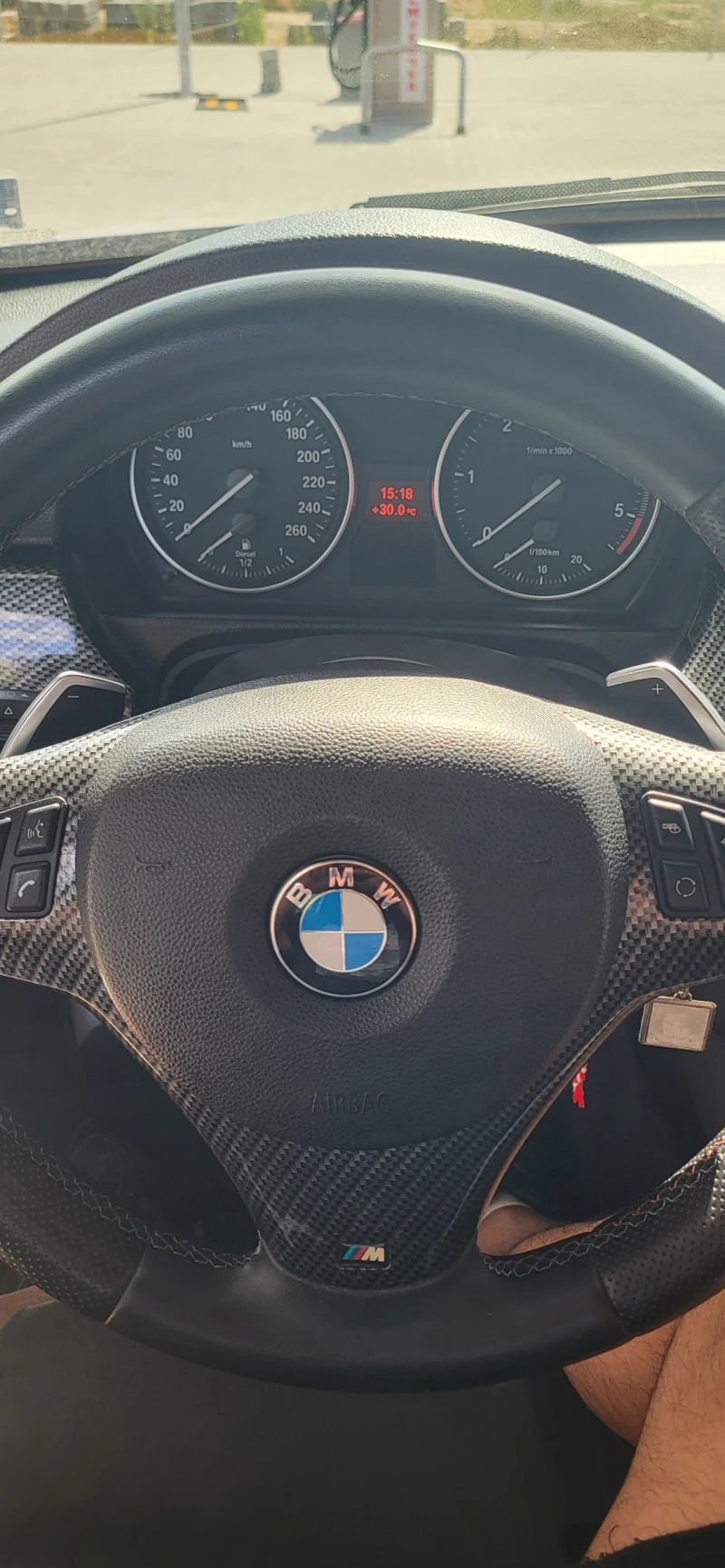 BMW 330 XD FACELIFT , снимка 7 - Автомобили и джипове - 46956993