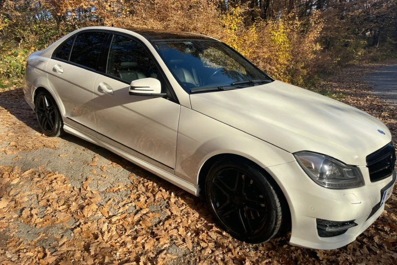 Mercedes-Benz C 300 3.0, снимка 4 - Автомобили и джипове - 47186259