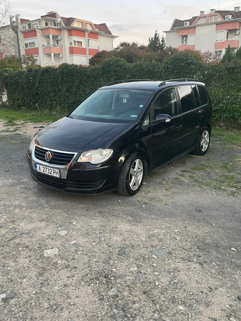 VW Touran, снимка 2 - Автомобили и джипове - 48017652