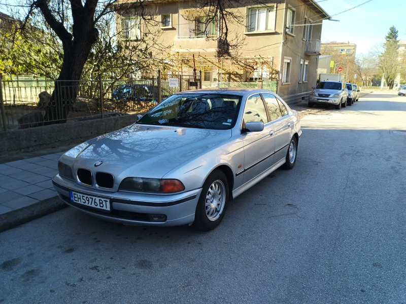 BMW 520, снимка 2 - Автомобили и джипове - 48090567