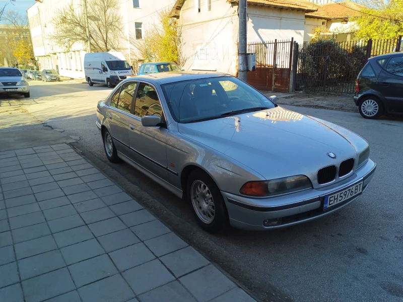 BMW 520, снимка 1 - Автомобили и джипове - 48090567