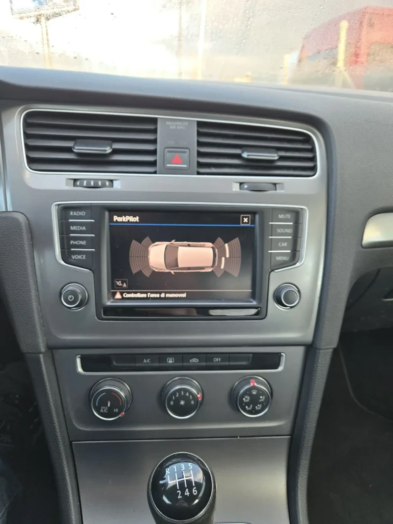 VW Golf, снимка 10 - Автомобили и джипове - 53168220