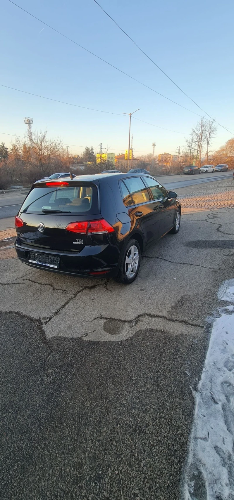 VW Golf, снимка 4 - Автомобили и джипове - 49231904