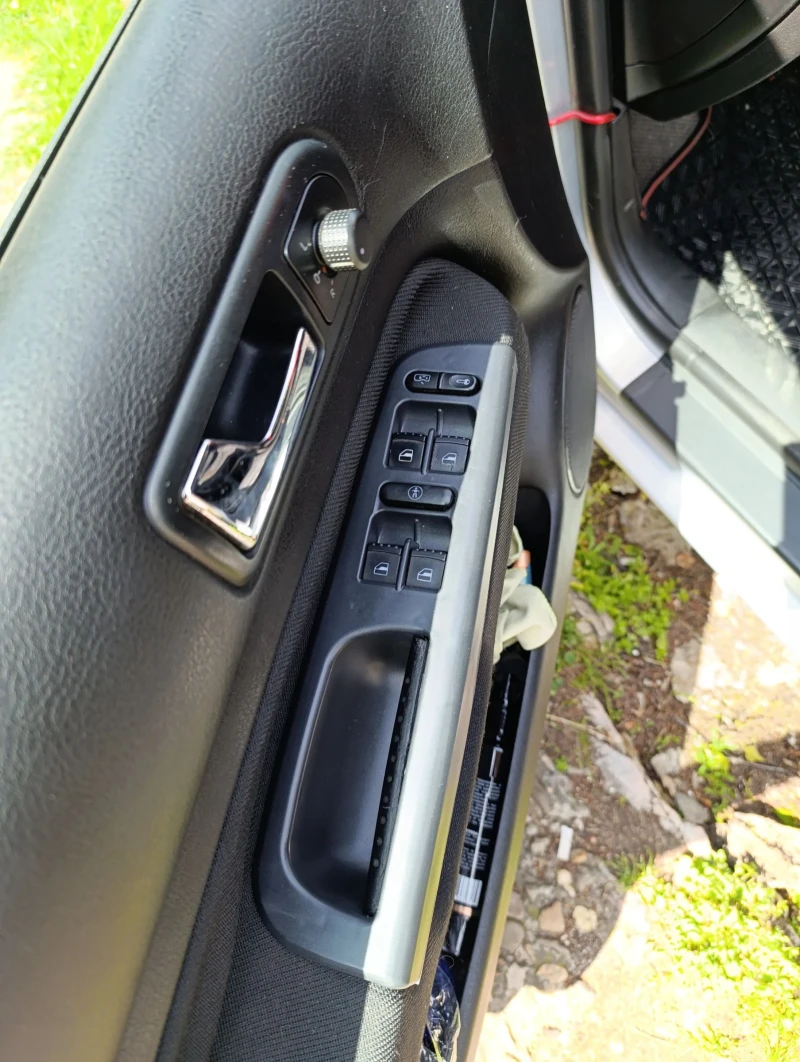 VW Golf 1.9 TDI, снимка 6 - Автомобили и джипове - 50306662