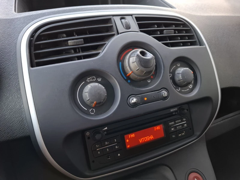 Renault Kangoo 1.2i+ КЛИМАТИК+ ЕURO5B, снимка 10 - Автомобили и джипове - 50788055