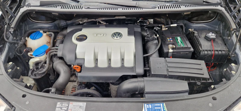 VW Touran 1.9 TDI 105 к.с.EU-4, снимка 16 - Автомобили и джипове - 52531923