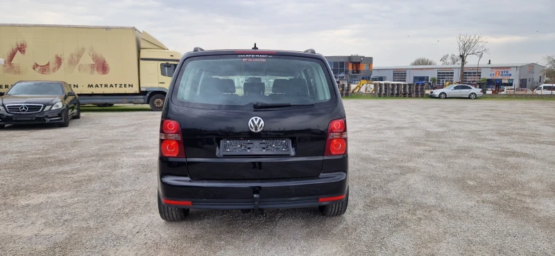 VW Touran 1.9 TDI 105 к.с.EU-4, снимка 5 - Автомобили и джипове - 52531923