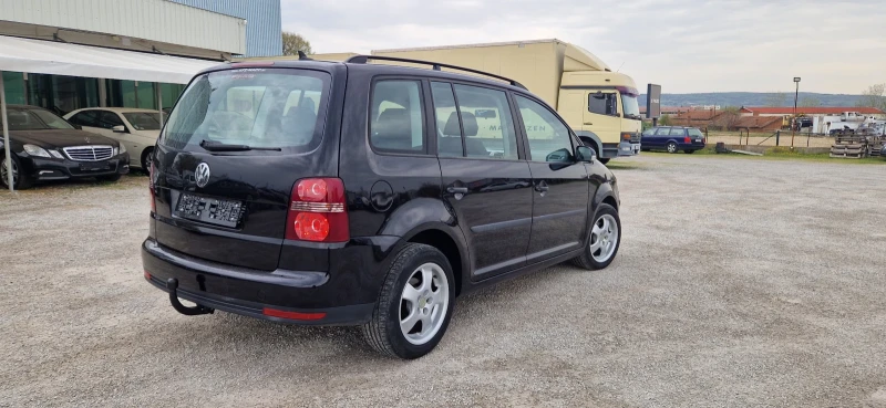 VW Touran 1.9 TDI 105 к.с.EU-4, снимка 4 - Автомобили и джипове - 52531923