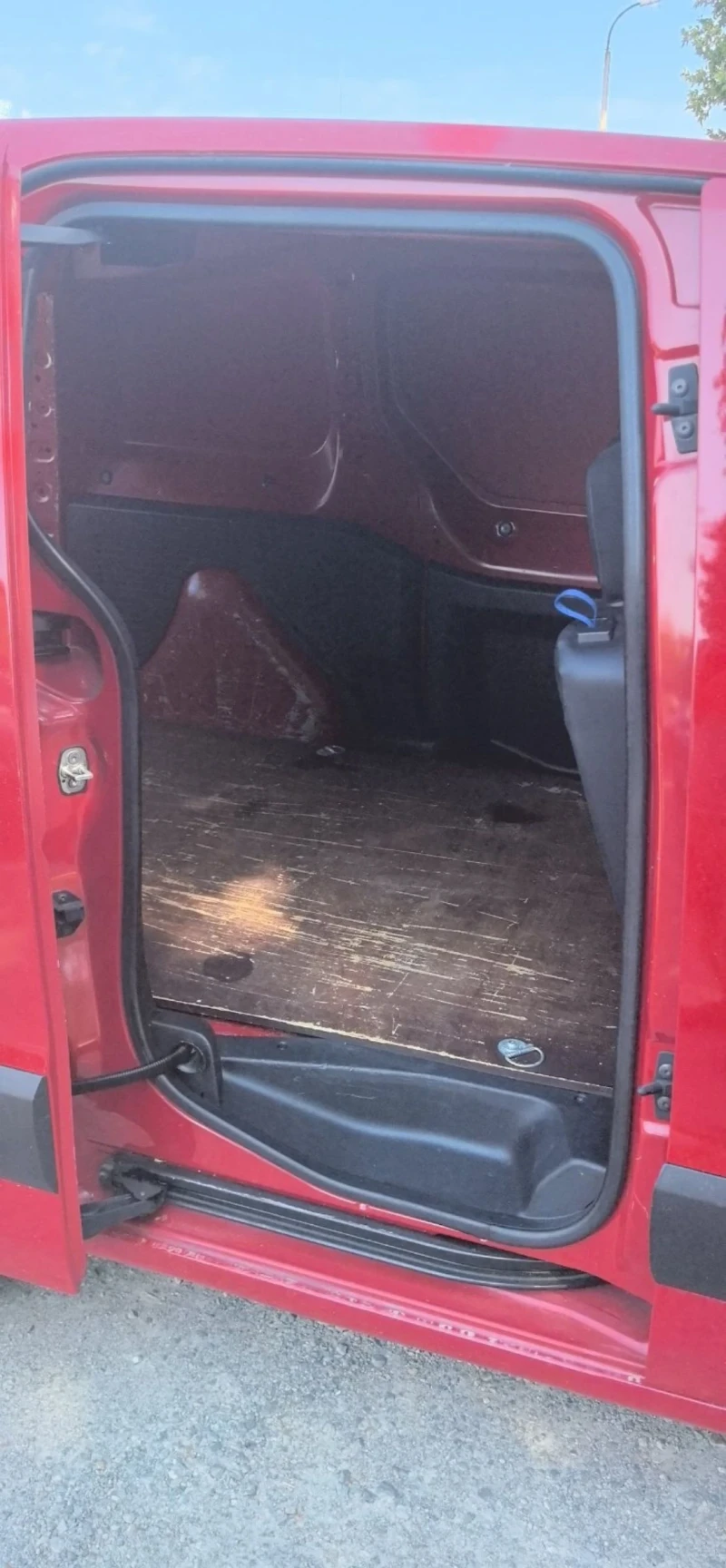 Citroen Berlingo 90 к.с.- 3 места, макси база. Клима. , снимка 9 - Автомобили и джипове - 51199387