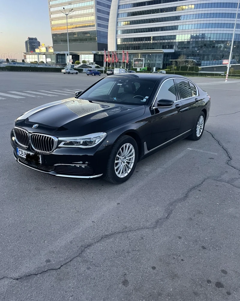 BMW 730 седан