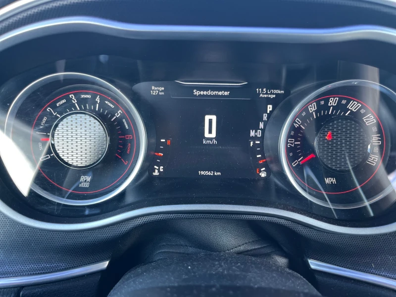 Dodge Challenger R/T 5.7, снимка 12 - Автомобили и джипове - 51987816