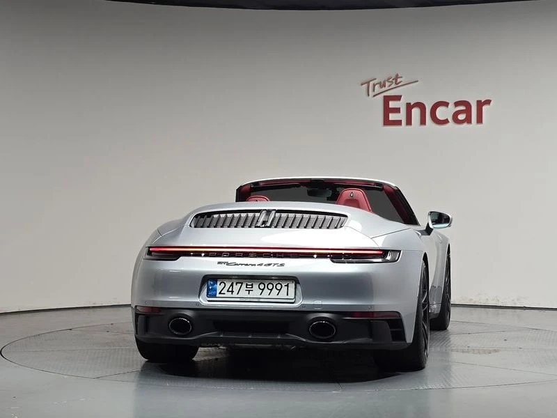 Porsche 911 Carrera 4 GTS Cabriolet| 473к.с.| ВКЛ.ТЕХНОТЕСТ, снимка 3 - Автомобили и джипове - 55375844