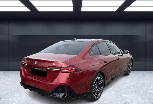 BMW 520 i = M-Sport = Гаранция, снимка 3 - Автомобили и джипове - 55890123