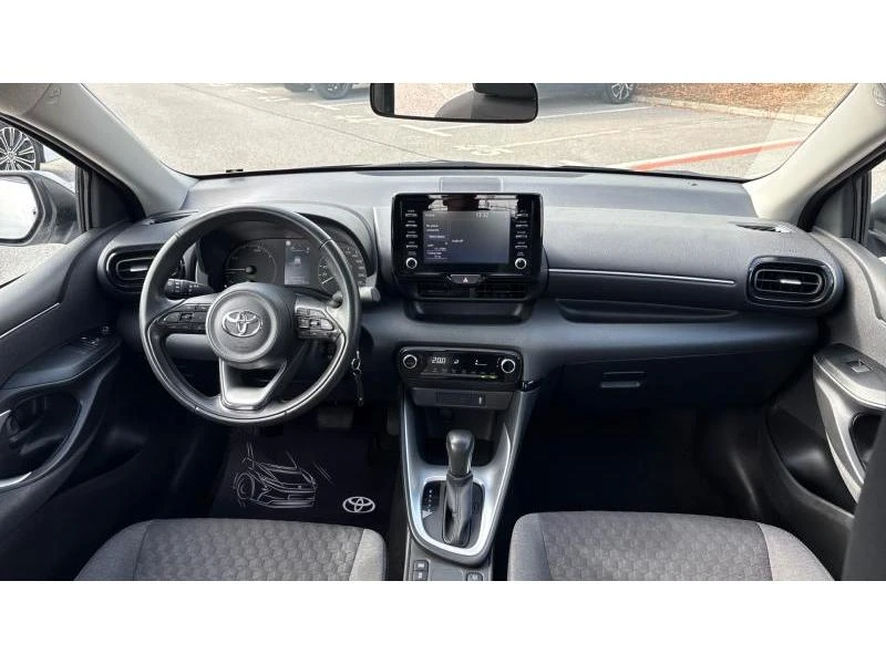 Toyota Yaris 1.5HSD ACTIVE, снимка 8 - Автомобили и джипове - 56494557