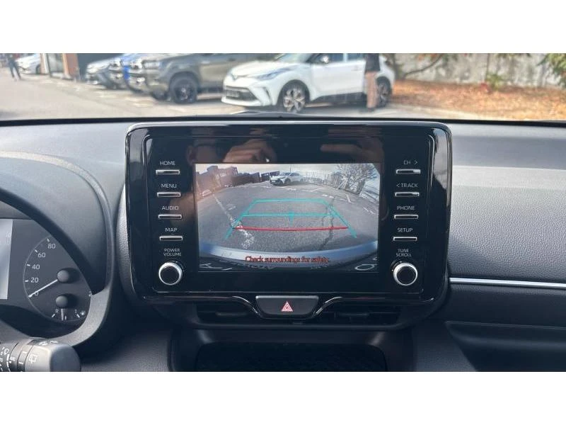 Toyota Yaris 1.5HSD ACTIVE, снимка 15 - Автомобили и джипове - 56494557