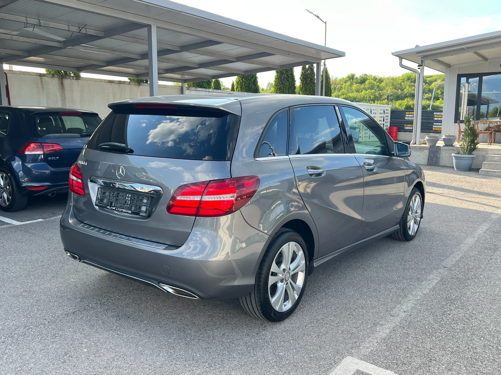 Mercedes-Benz B 180 d 91000km Sport Automatic Camera Кожа ТОП СЪСТОЯНИ - изображение 4