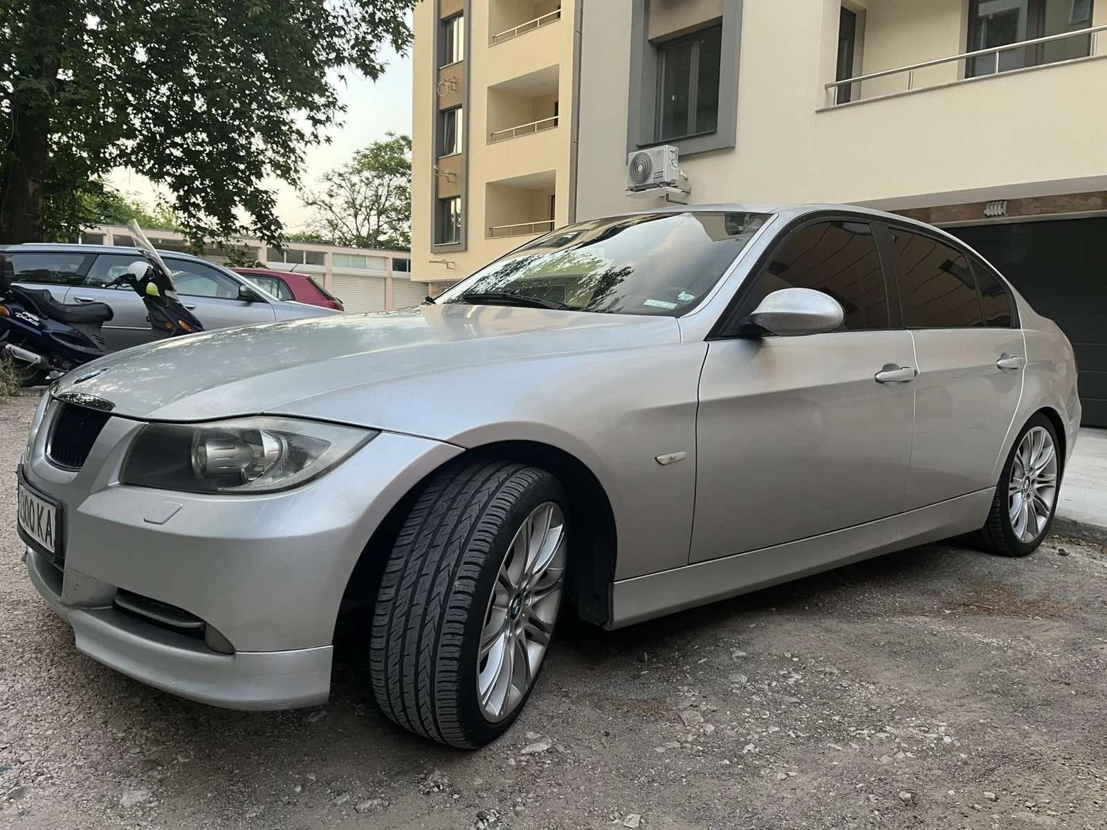 BMW 320 320d - изображение 4