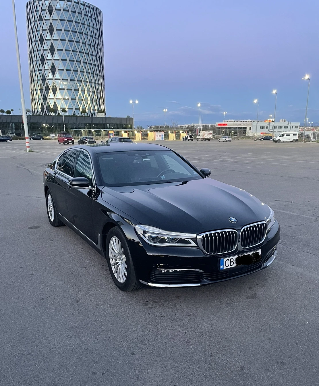 BMW 730 седан - изображение 7
