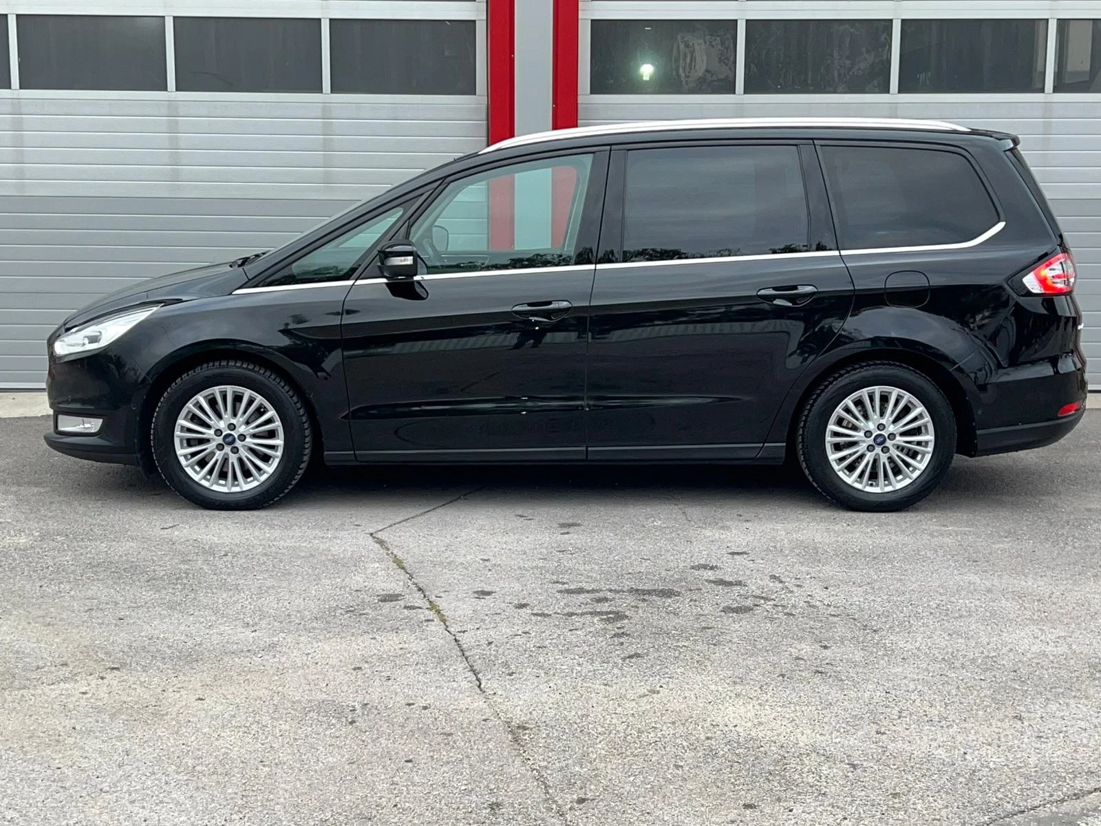 Ford Galaxy 2.0TDCI TITANIUM  AUTOMATIK KEY LESS NAVI EVRO 6B - изображение 6