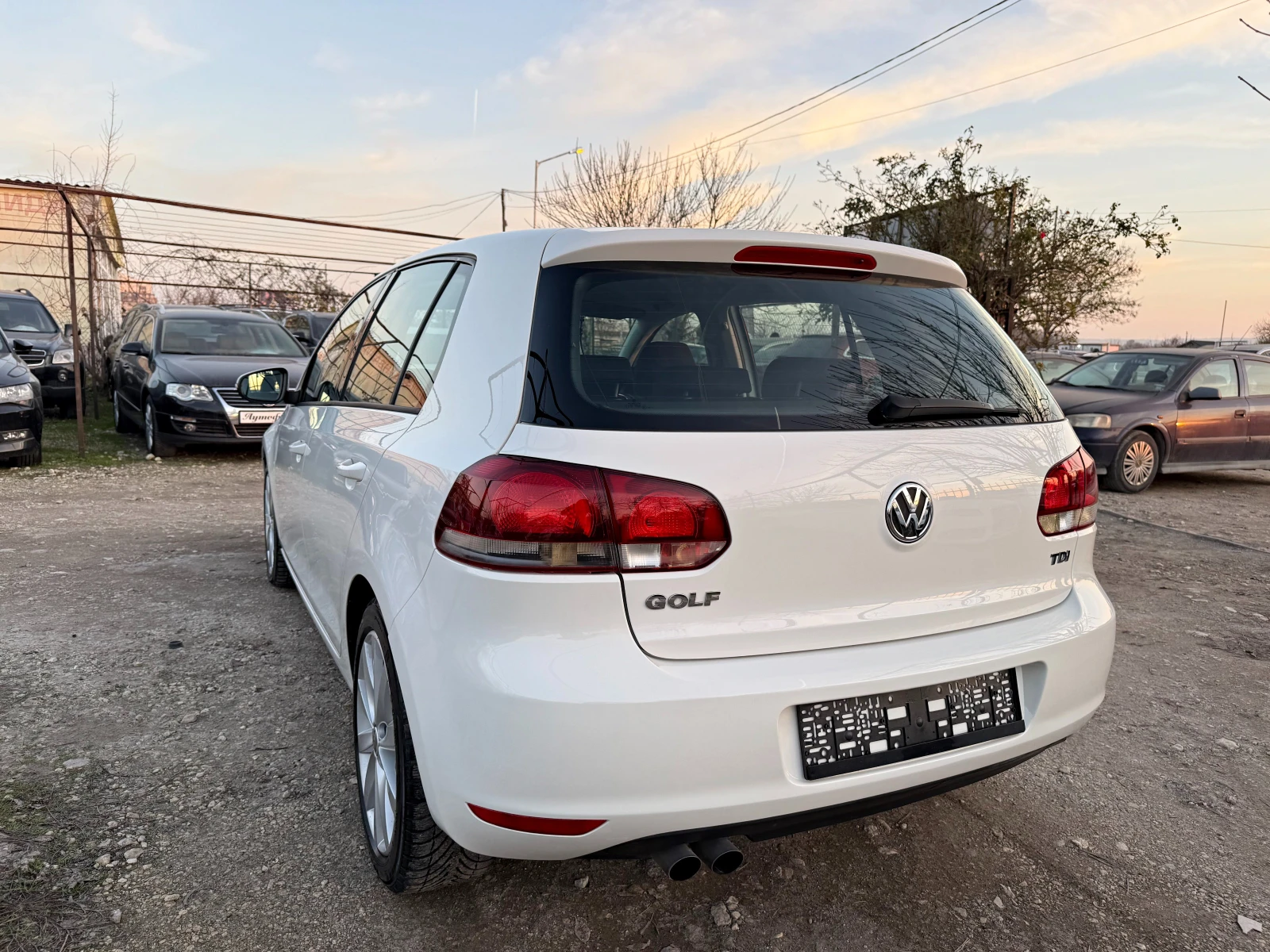 VW Golf 2.0TDI HIGHLINE EURO-5A - изображение 3
