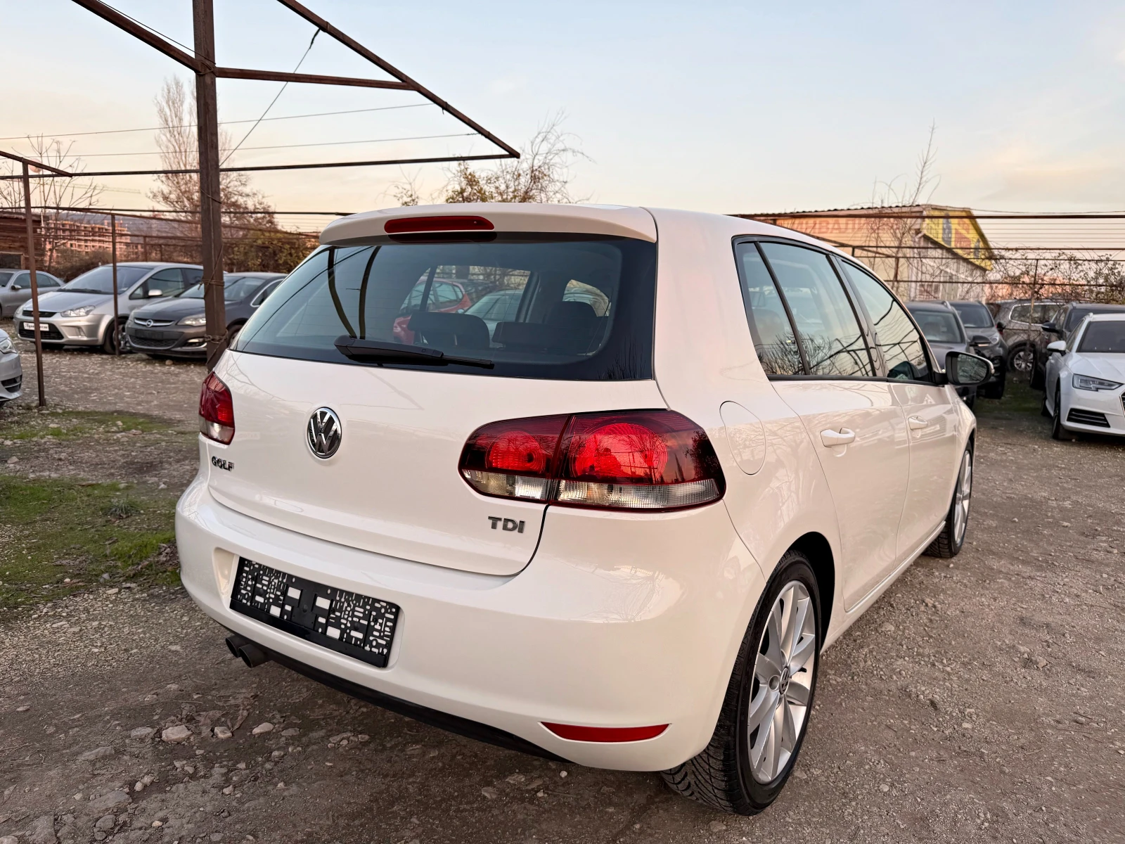 VW Golf 2.0TDI HIGHLINE EURO-5A - изображение 4