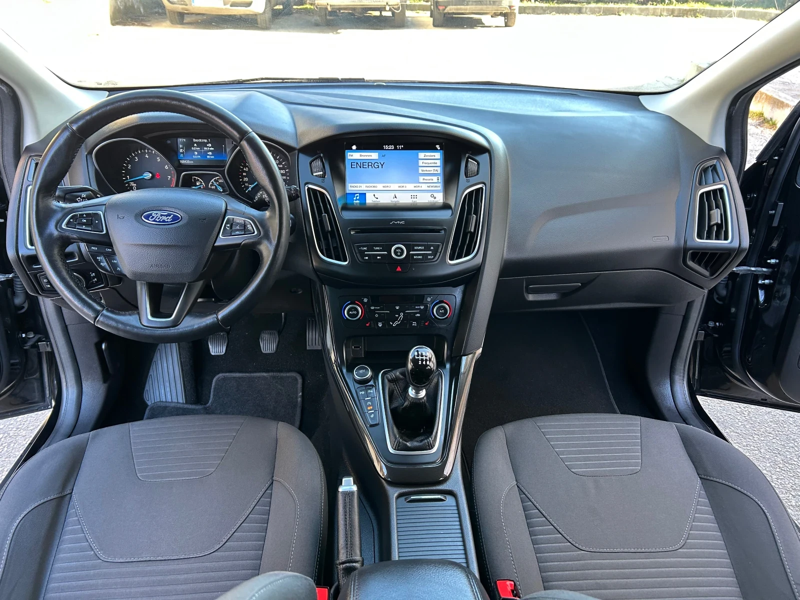 Ford Focus 1.0i LED TITANIUM , снимка 9 - Автомобили и джипове - 53748150