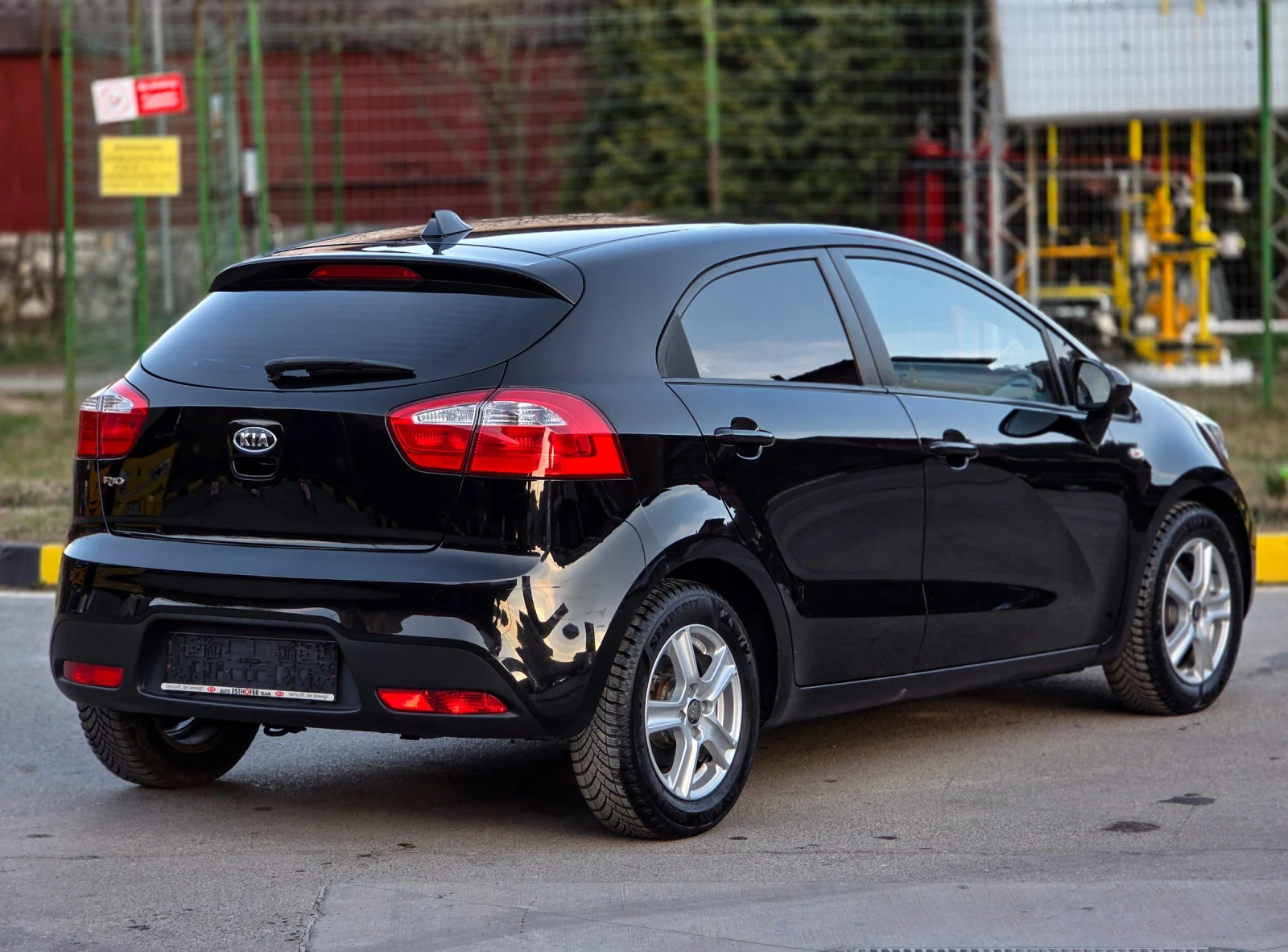 Kia Rio 1.2i 85hp, снимка 6 - Автомобили и джипове - 53788297