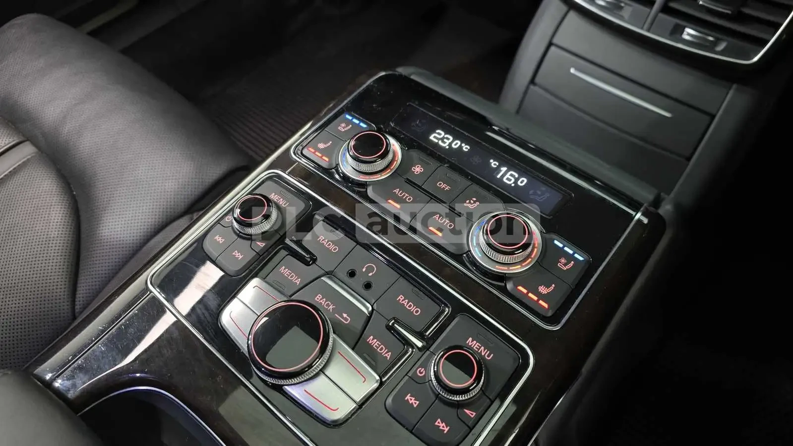 Audi A8 L MATRIX| TV| 360| MASSAGE| HUD| BOSE, снимка 15 - Автомобили и джипове - 54208515