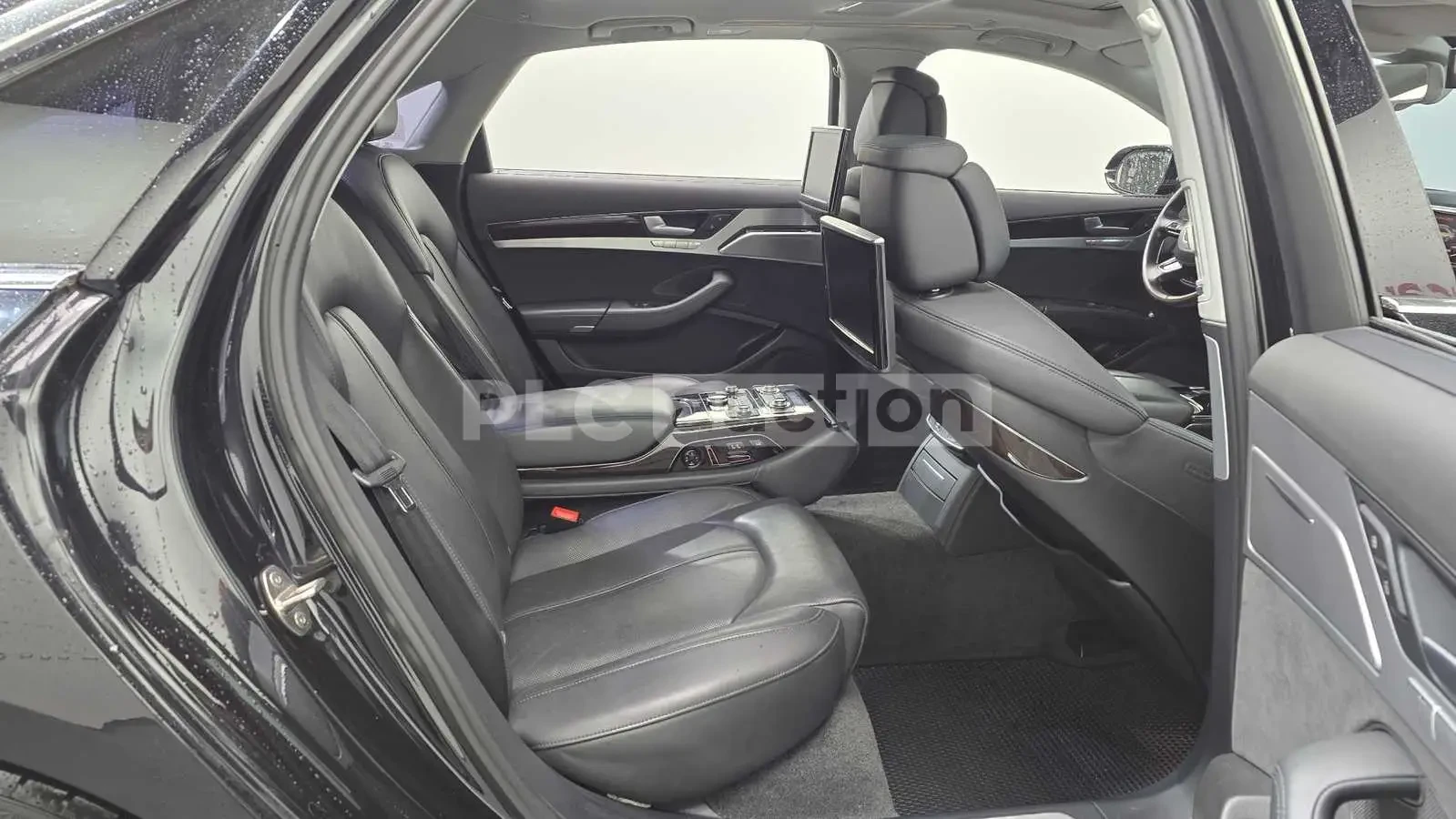 Audi A8 L MATRIX| TV| 360| MASSAGE| HUD| BOSE, снимка 10 - Автомобили и джипове - 54208515