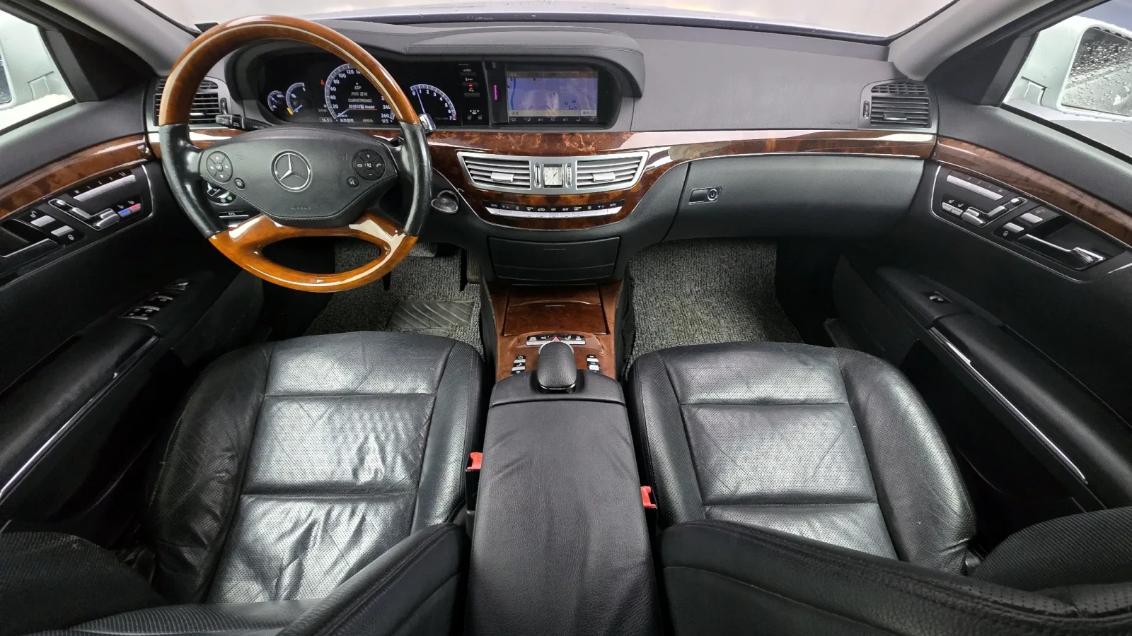 Mercedes-Benz S 500 * Long * Телевизори * Rear Comfort Package, снимка 4 - Автомобили и джипове - 54702327