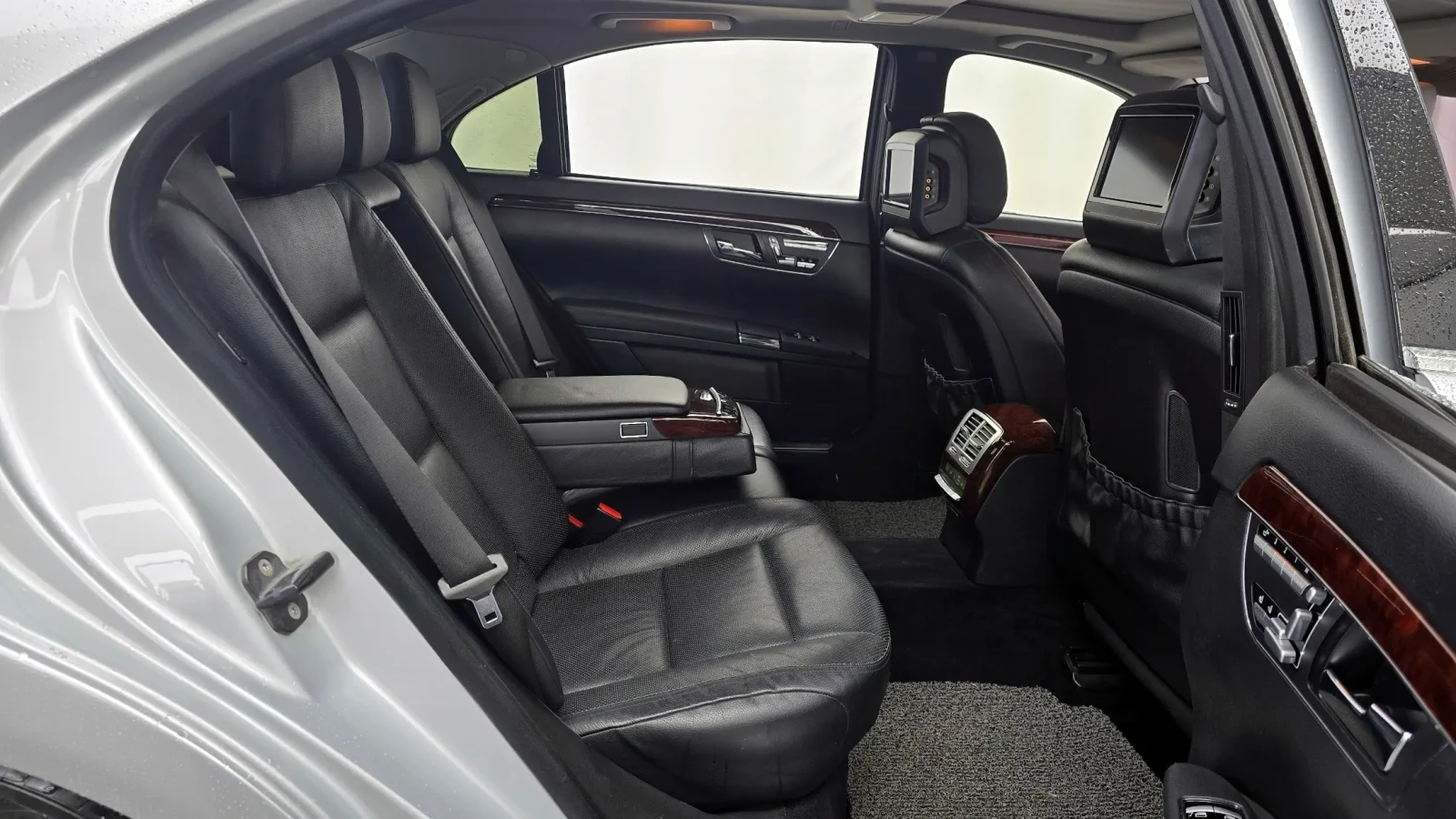 Mercedes-Benz S 500 * Long * Телевизори * Rear Comfort Package, снимка 12 - Автомобили и джипове - 54702327