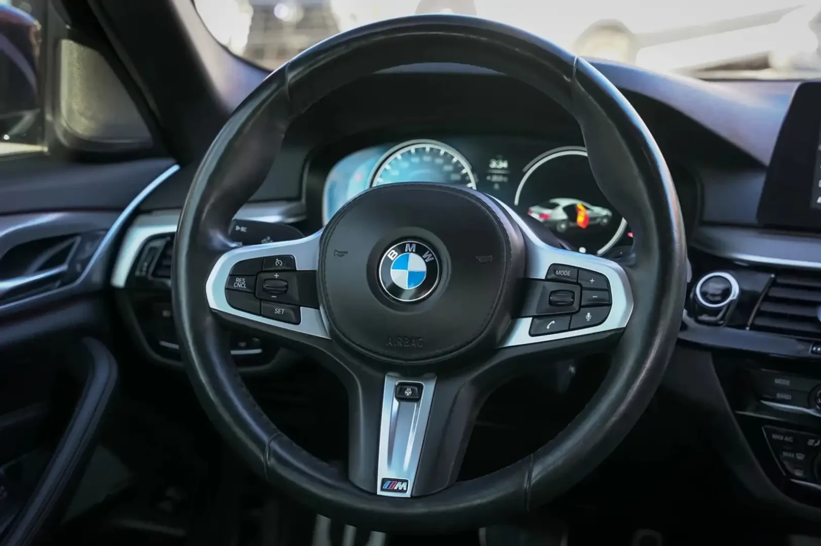BMW 530 XDrive* B48 * HEAD-UP* ПОДГРЕВ, снимка 12 - Автомобили и джипове - 54999513