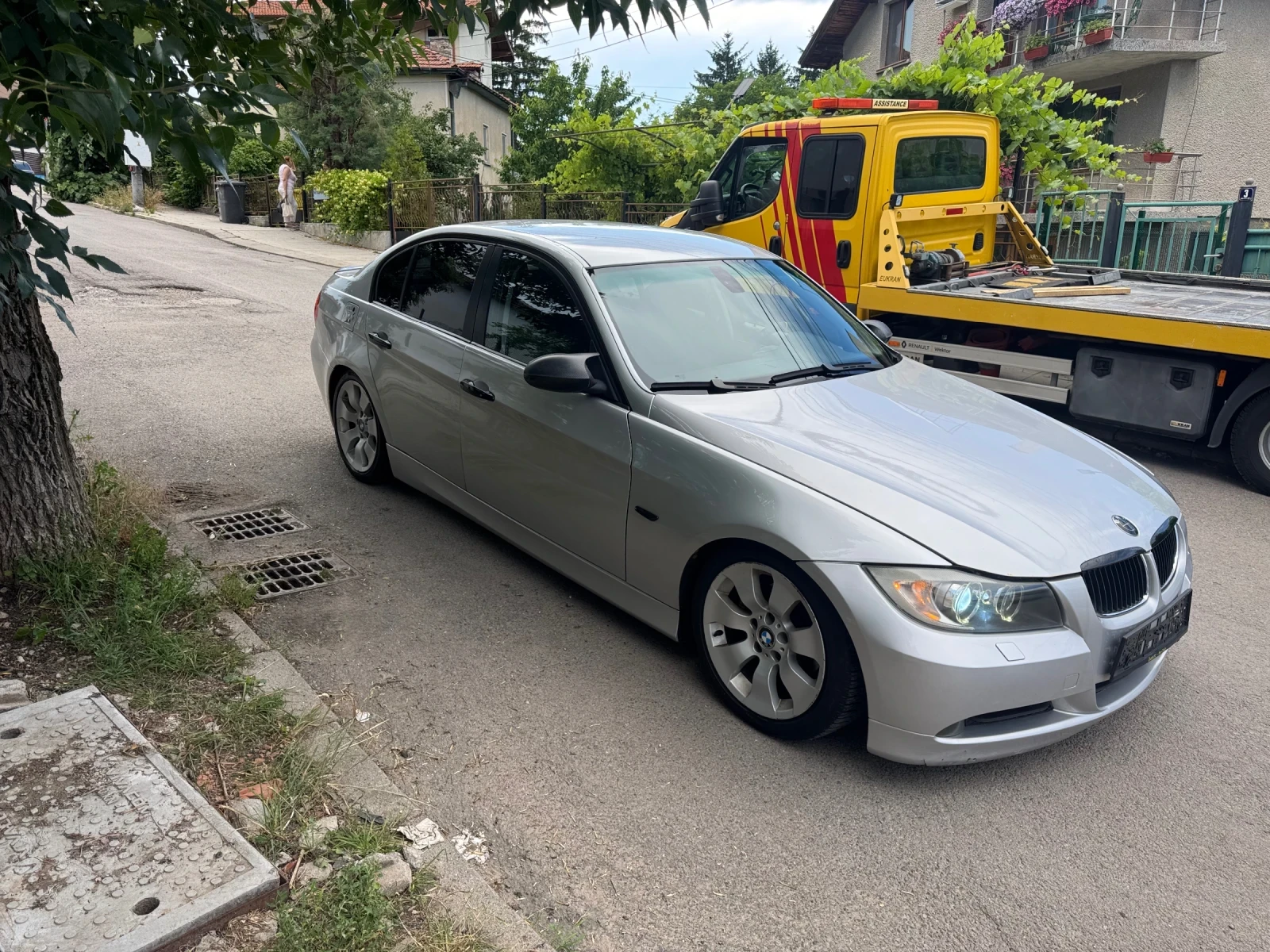 BMW 320, снимка 3 - Автомобили и джипове - 55036180