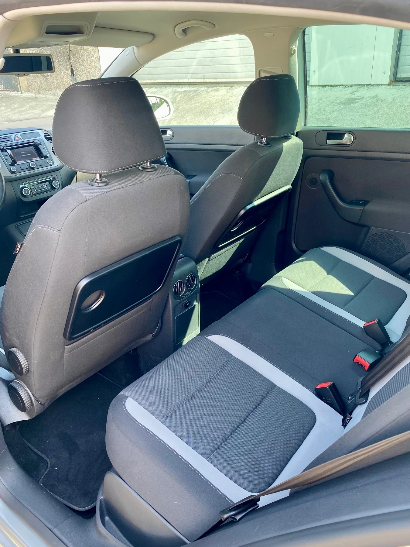 VW Golf Plus 2.0 TDI 140кс, снимка 6 - Автомобили и джипове - 55330353