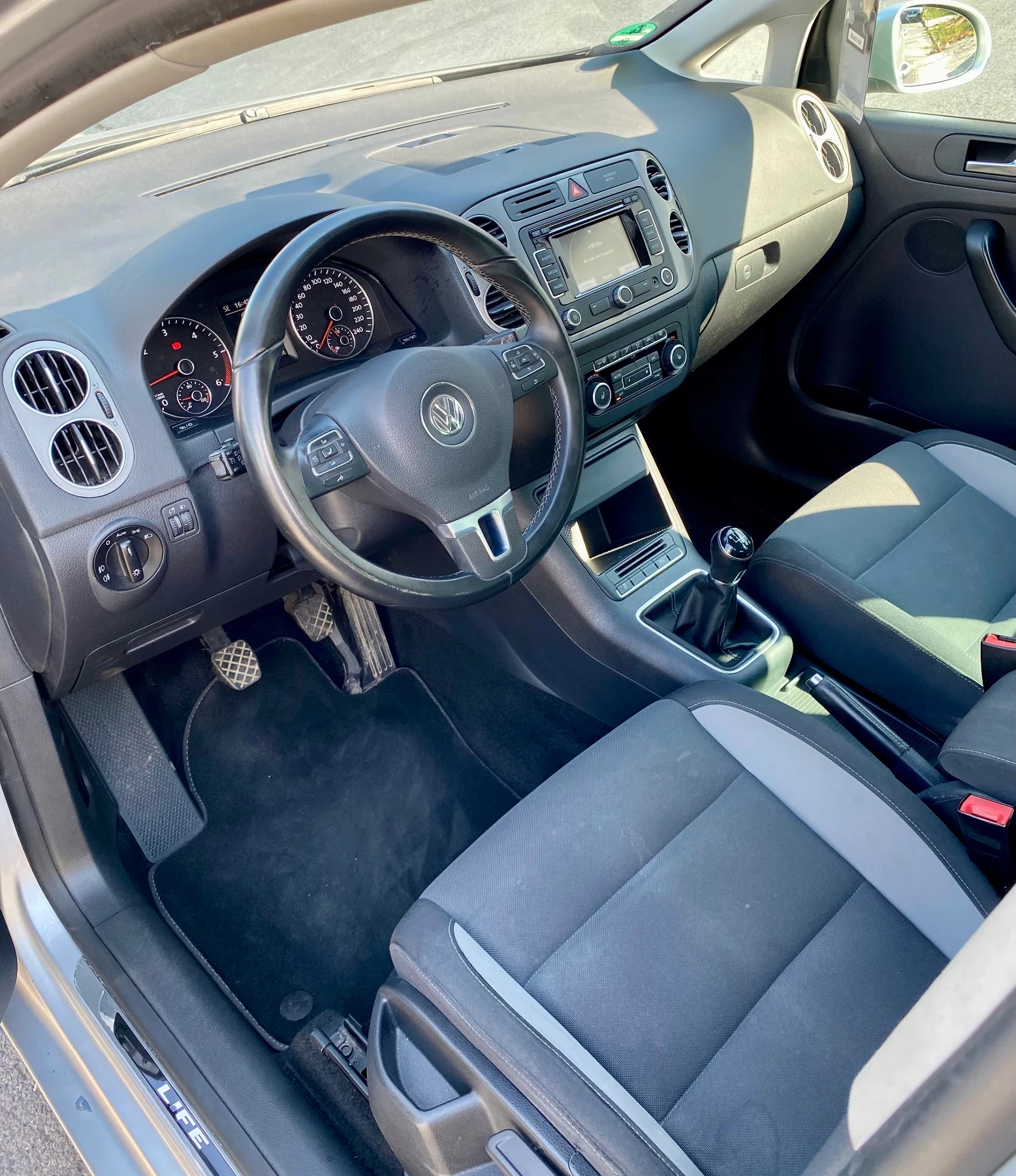 VW Golf Plus 2.0 TDI 140кс, снимка 5 - Автомобили и джипове - 55330353