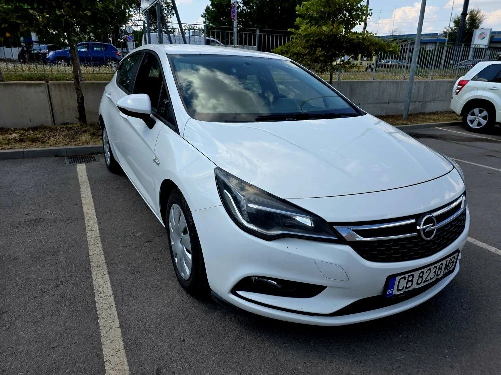 Opel Astra 1.6CDTI 2018g  Хубава