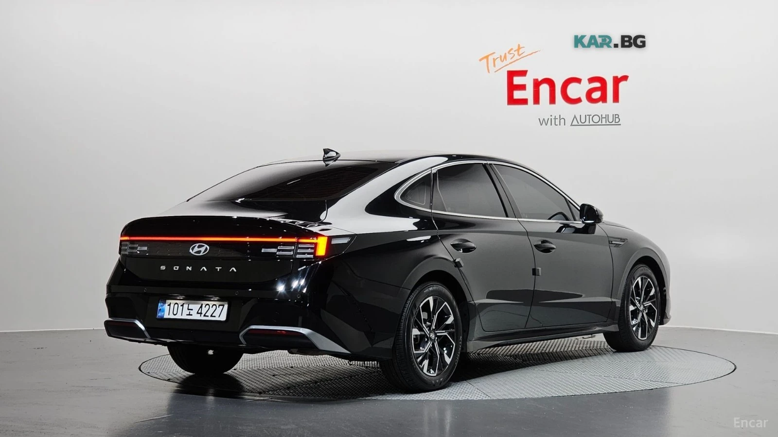 Hyundai Sonata 2.0/EXCLUSIVE/DRIVE-ASSISTS, снимка 3 - Автомобили и джипове - 55752316