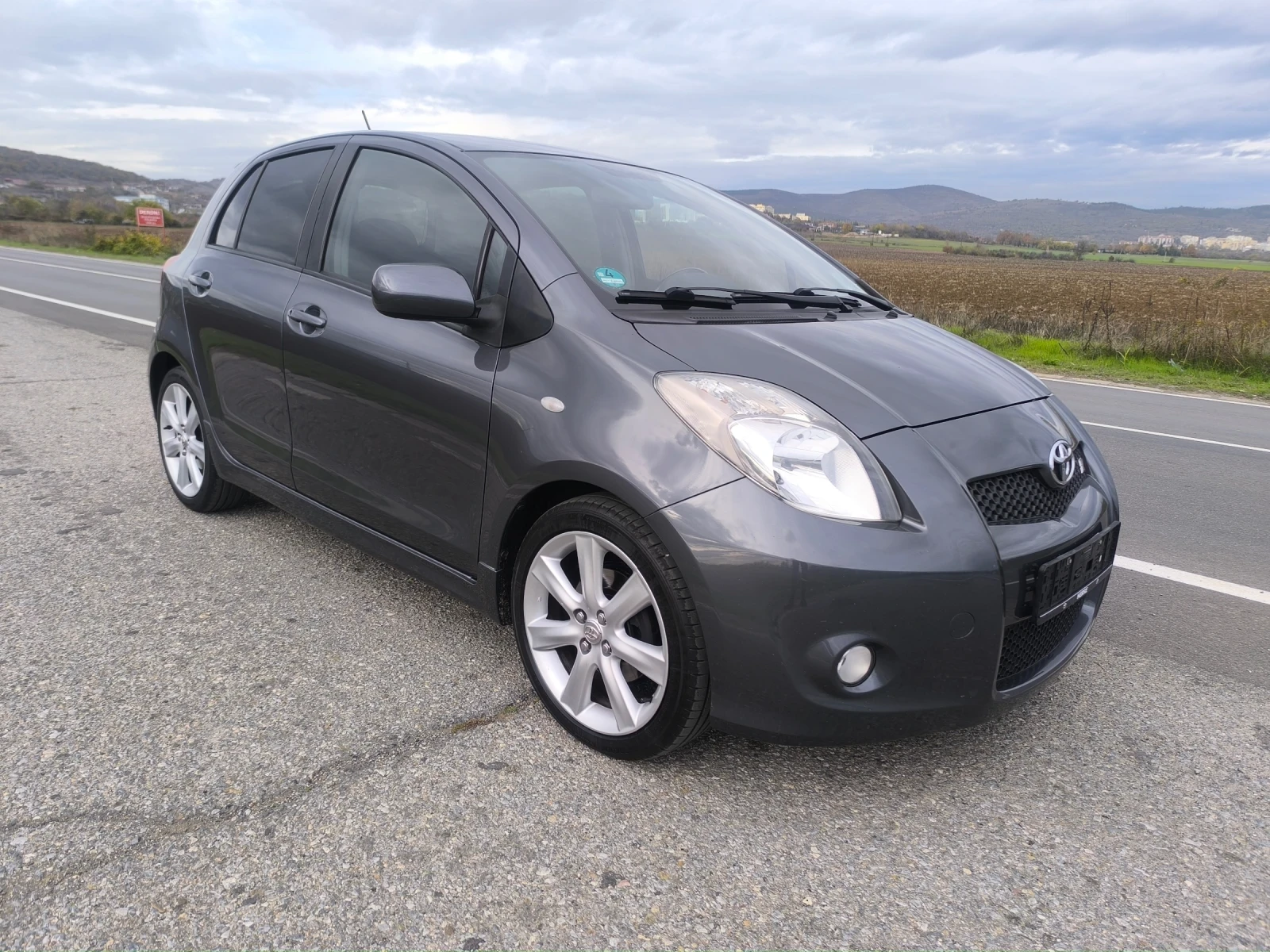 Toyota Yaris 1.8i 133к.с